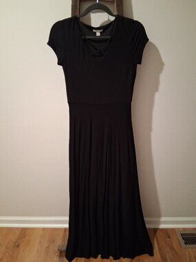 EST. 1946 Black XS Criss-Cross Front Maxi Dress Fully Lined Dress Minimalist